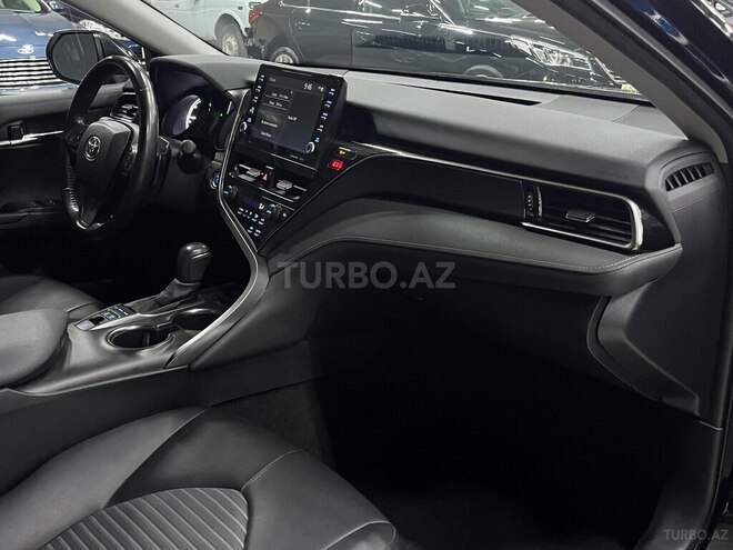 Toyota Camry-9