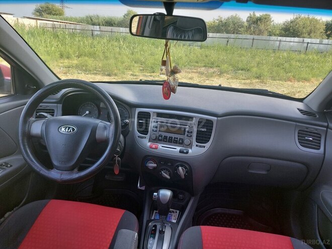 Kia Rio-10