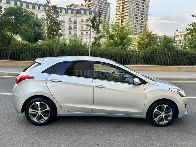 Hyundai i30-5