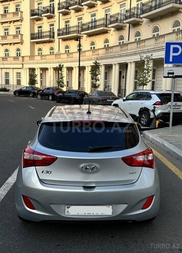 Hyundai i30-3