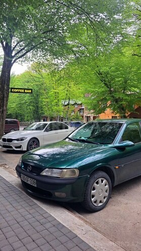 Opel Vectra-2