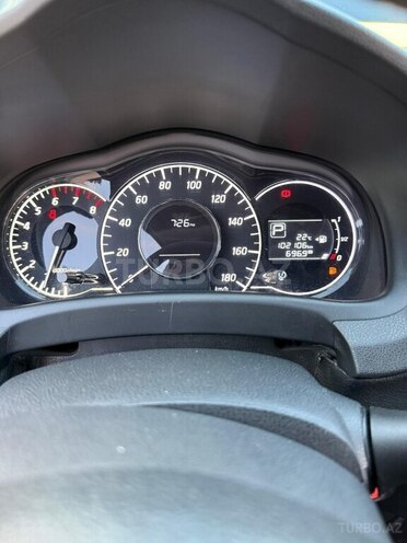 Nissan Note-5