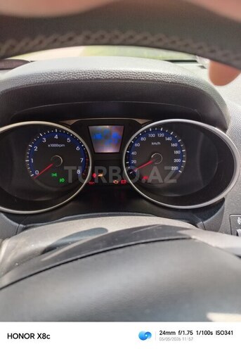 Hyundai ix35-6