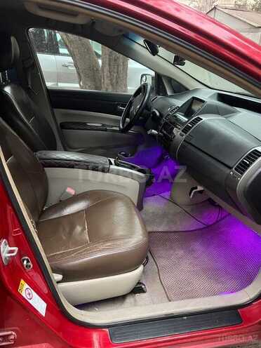 Toyota Prius-4