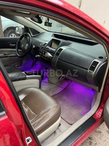 Toyota Prius-2