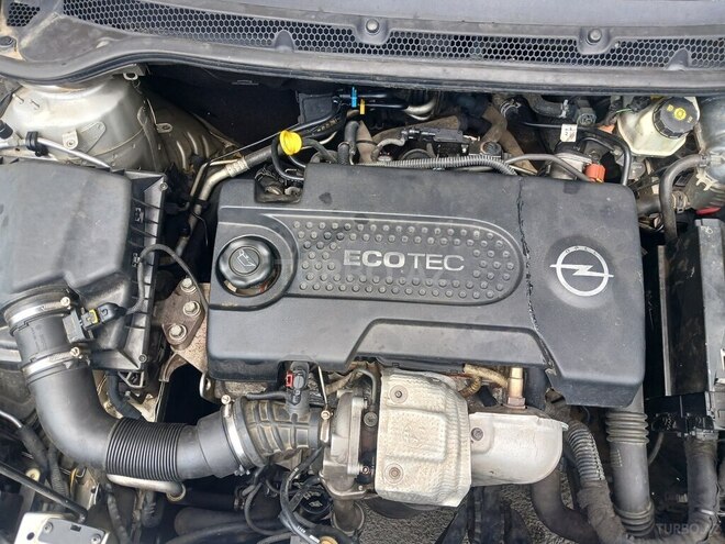 Opel Astra-10