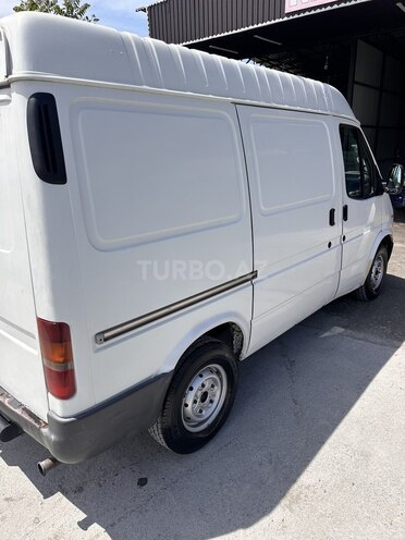 Ford Transit-4