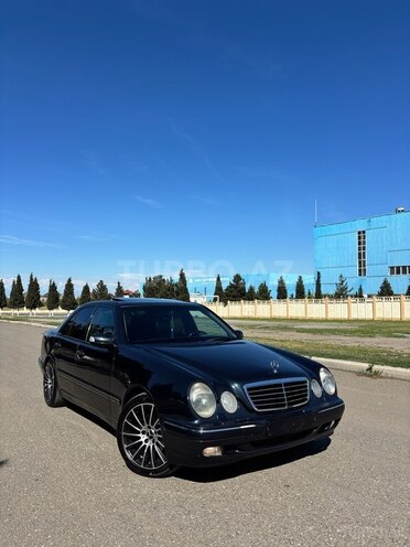 Mercedes E 280-2
