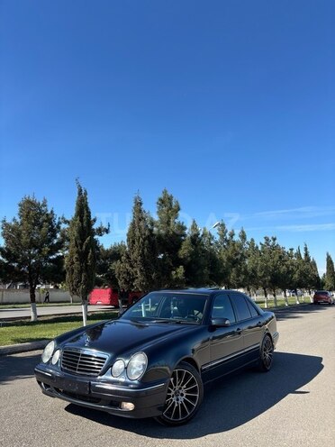 Mercedes E 280-3
