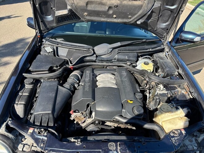 Mercedes E 280-16