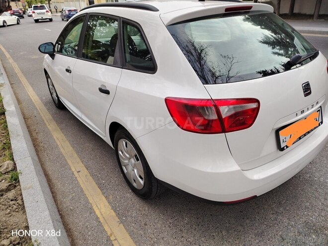 SEAT Ibiza-4