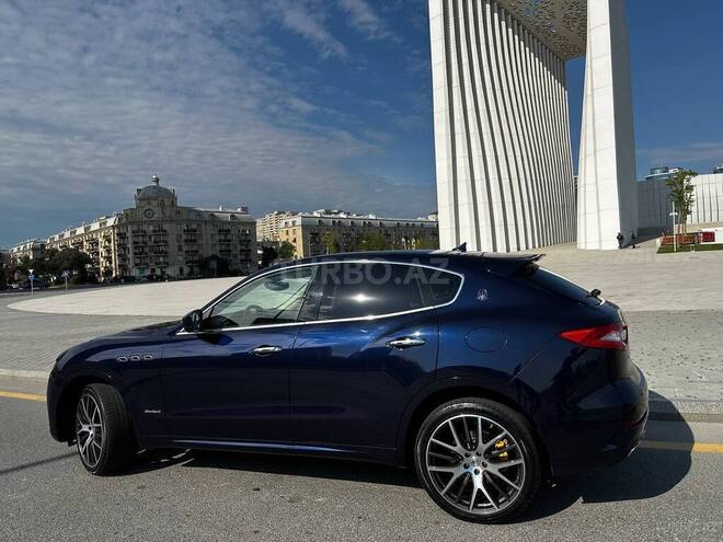 Maserati Levante-5