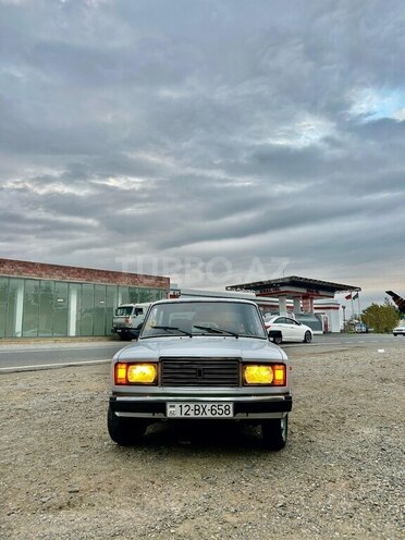 LADA (VAZ) 2107-1