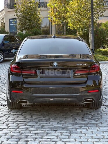 BMW 530e-2