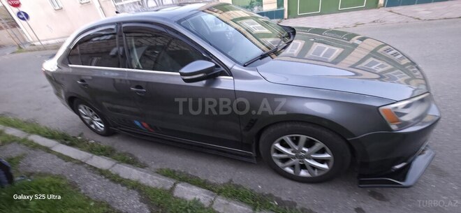 Volkswagen Jetta-6