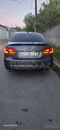 Volkswagen Jetta-9