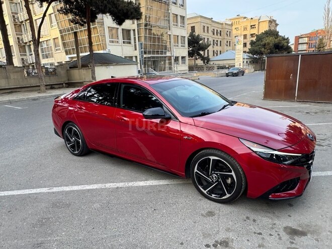 Hyundai Elantra-4