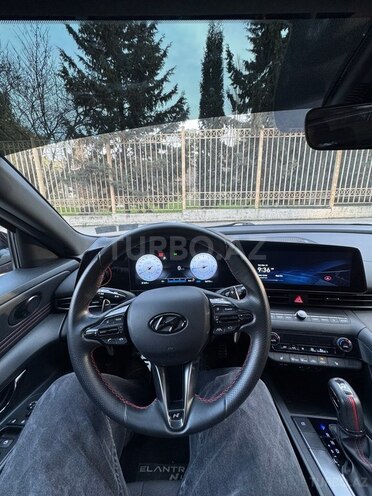 Hyundai Elantra-6