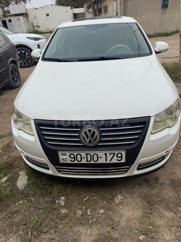 Volkswagen Passat-1
