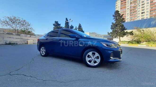 Chevrolet Onix-3