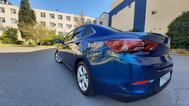 Chevrolet Onix-5