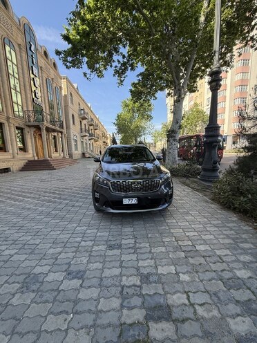 Kia Sorento-1