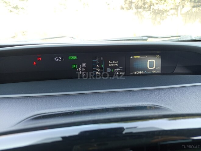 Toyota Prius-17