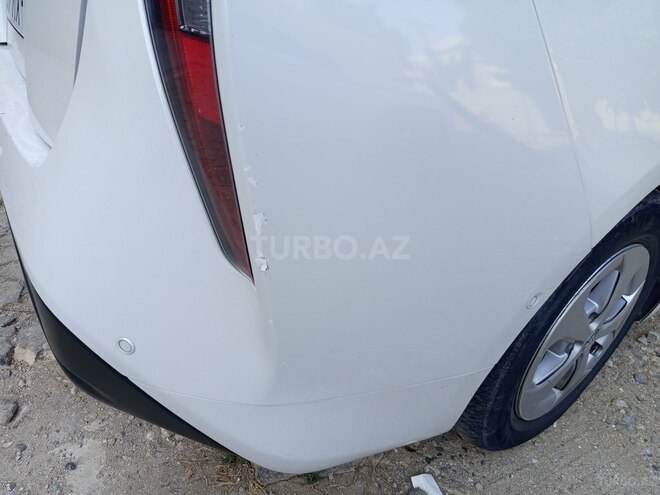 Toyota Prius-9