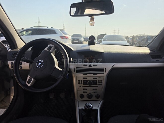 Opel Astra-2