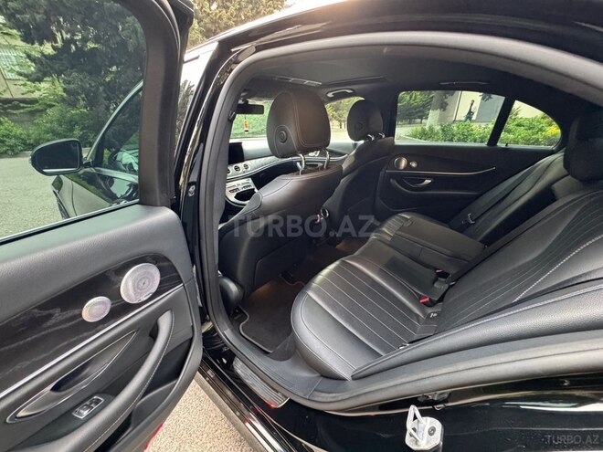 Mercedes E 350-10