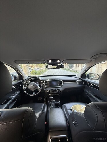 Kia Sorento-2