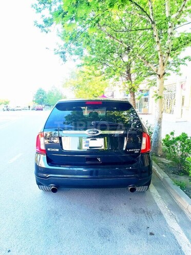 Ford Edge-2