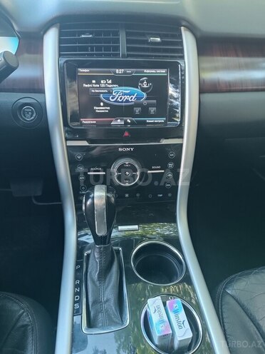 Ford Edge-15