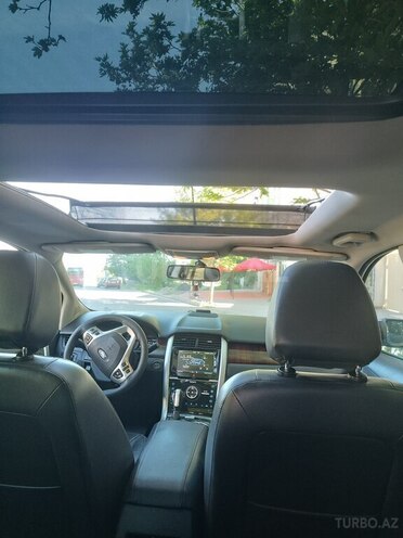 Ford Edge-8