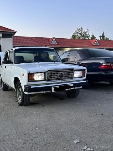 LADA (VAZ) 2107-1