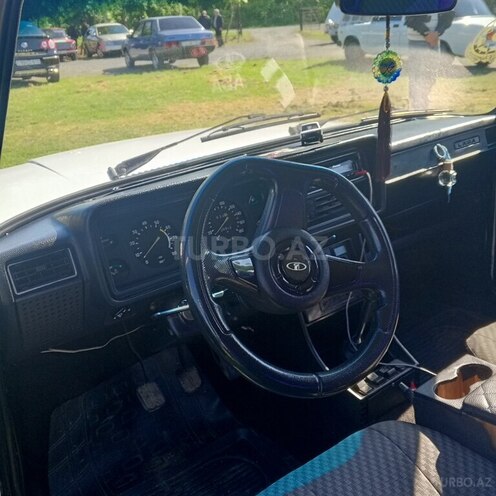 LADA (VAZ) 2107-4