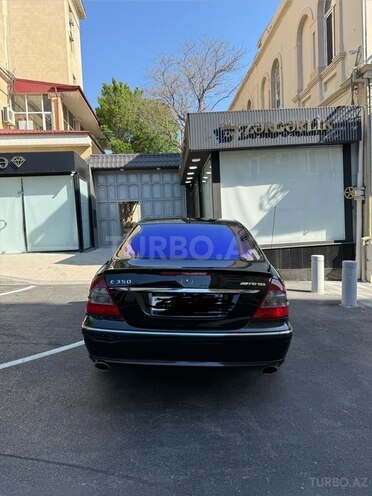Mercedes E 350 4MATIC-3