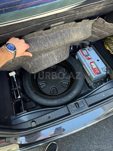Mercedes E 350 4MATIC-8