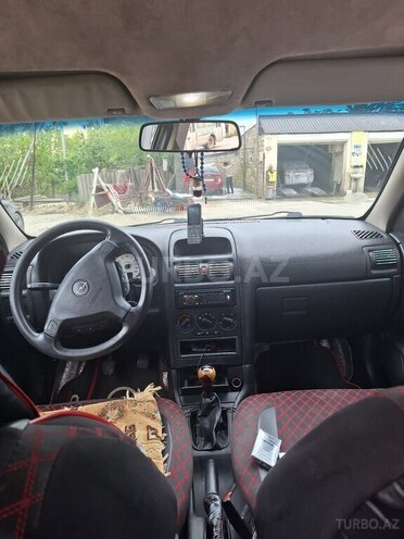Opel Astra-9