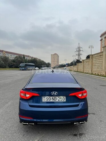 Hyundai Sonata-11