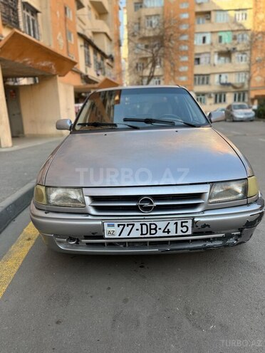Opel Astra-1