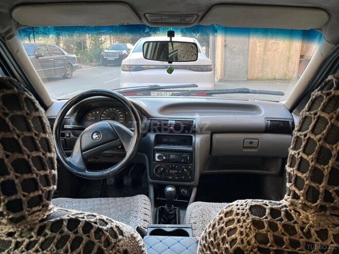 Opel Astra-6