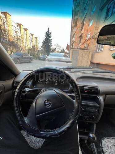 Opel Astra-7