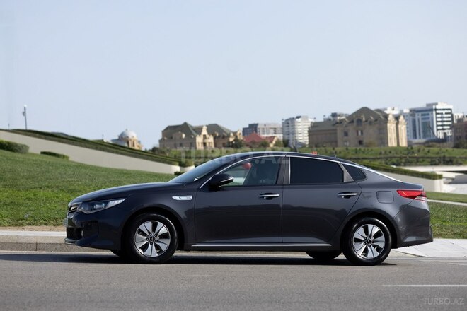Kia K5-11