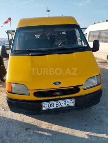 Ford Transit-1