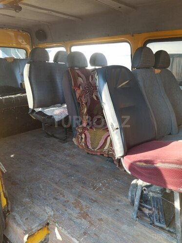 Ford Transit-6