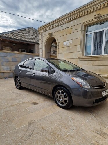 Toyota Prius-10