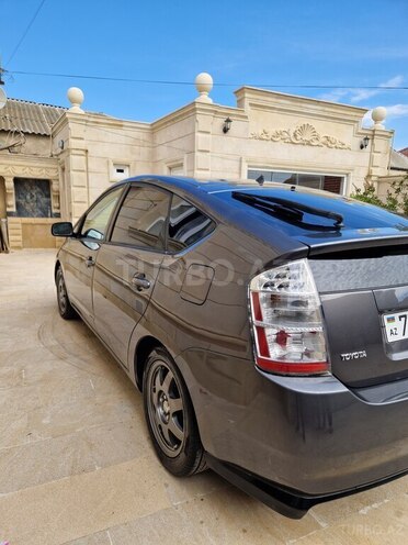 Toyota Prius-17