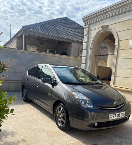 Toyota Prius-18