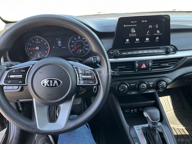 Kia Forte-13